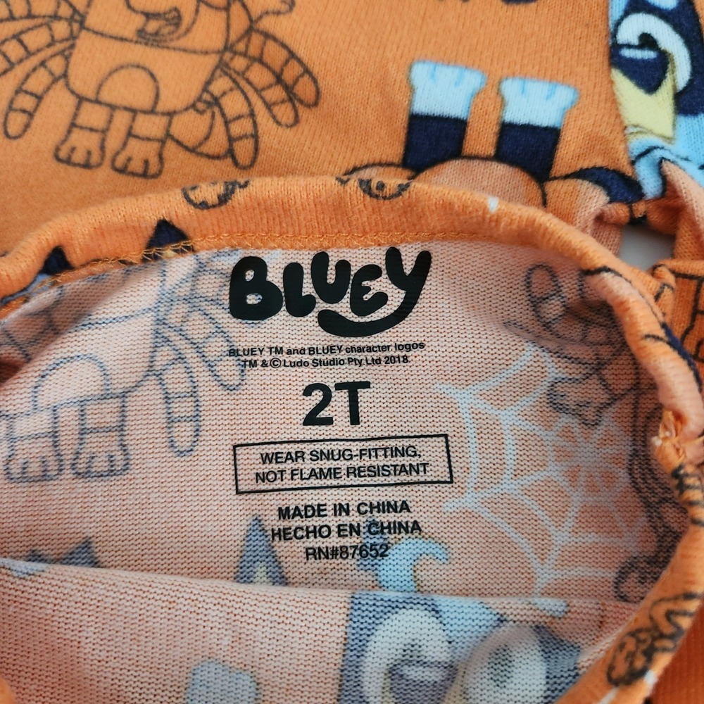 Bluey Halloween Pajamas 2T Orange Spider Bingo Long Sleeve Set - Picture 4 of 7